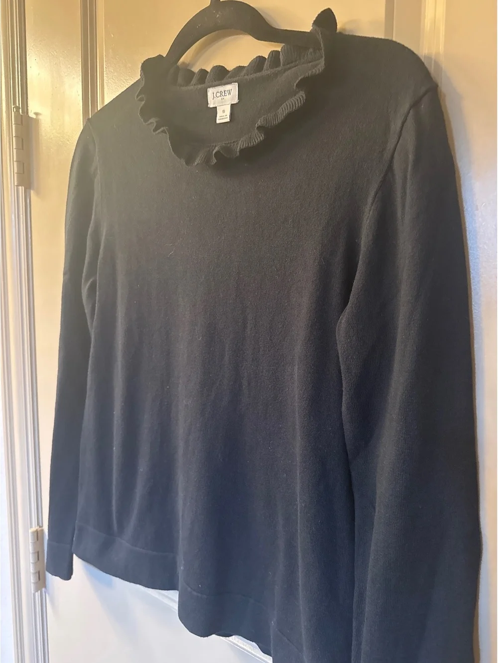 J.Crew Women's Black Ruffle Neck Sweater Size Small